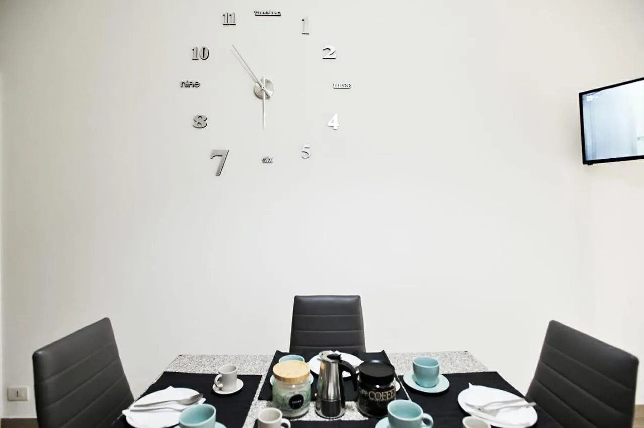 Rhome Rome Apartment